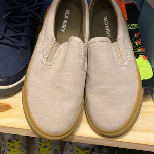 Old navy shoes new